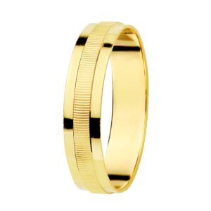 Alianza Oro Amarillo 18k Fila Central Estriada y Bordes con Brillo Ancho 4mm
